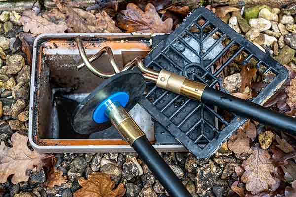Causes of Drain Blockages - Cleaning and unblocking drain